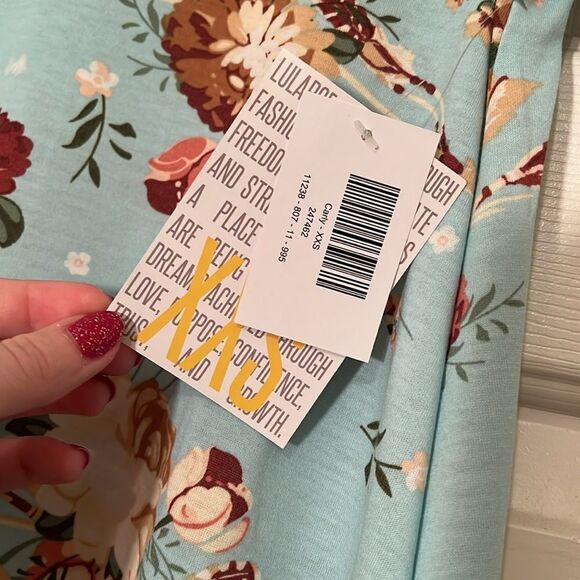 NWT LulaRoe Carly Dress - Picture 2 of 5